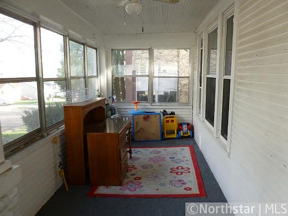 2nd image of 1029 Burr St