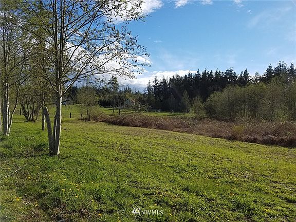 4th image of 1800 Old Homestead Lane