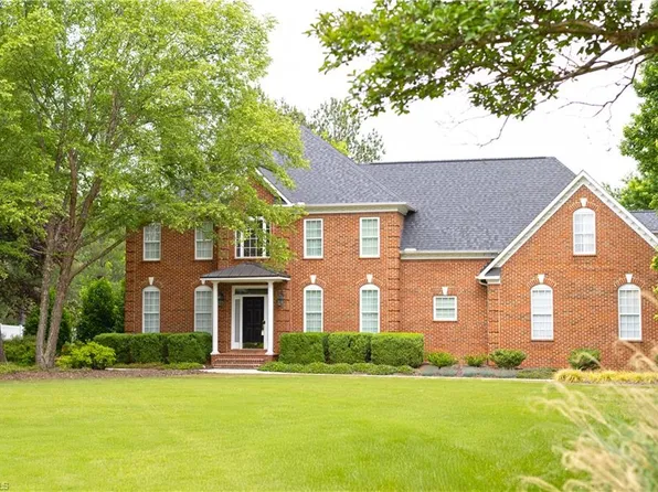 6104 Morganshire Dr, Summerfield, NC 27358