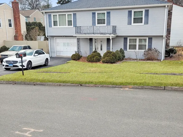 1 Armstrong Court, Norwalk, CT 06851