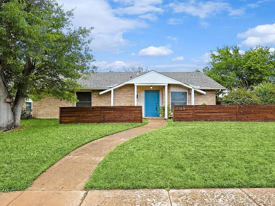 3165 Lockmoor Ln
