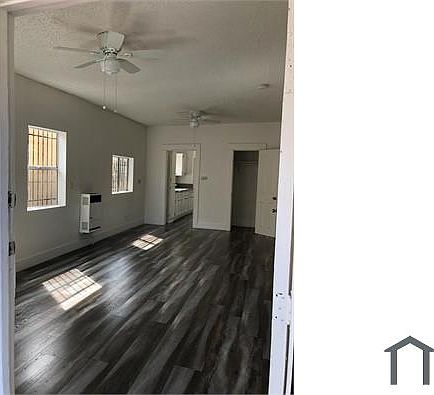 1st image of 206 W 52nd Pl