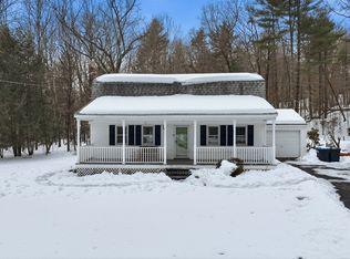 18 Country Ln, Belchertown, MA 01007