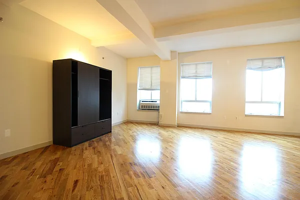 Rented by MTY Group, Inc | media 11