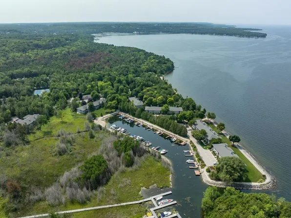 4654 Harbor Dr Unit K6, Egg Harbor, WI 54209