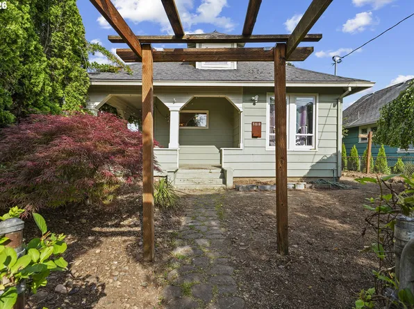 5816 SE 84th Ave, Portland, OR 97266