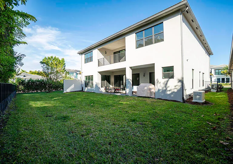 17081 Five Waters Ave — Photo 17