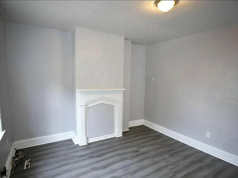 233 Hills Pl — Photo 11