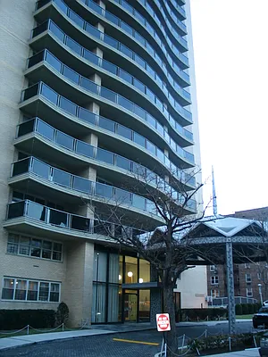 Sold by Metro Garden Realty NYC | media 17