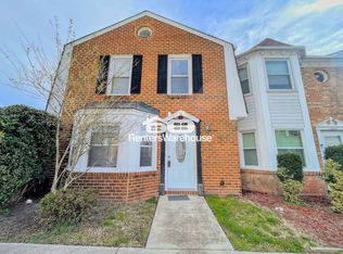1947 Candlelight Dr, Chesapeake, VA 23325