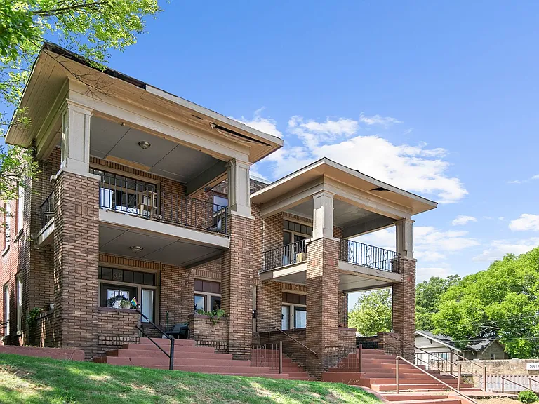 Fleetwood Apartments — Photo 21