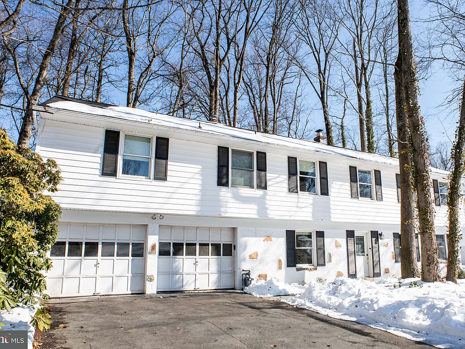 1st image of 5 Birch Knoll Rd