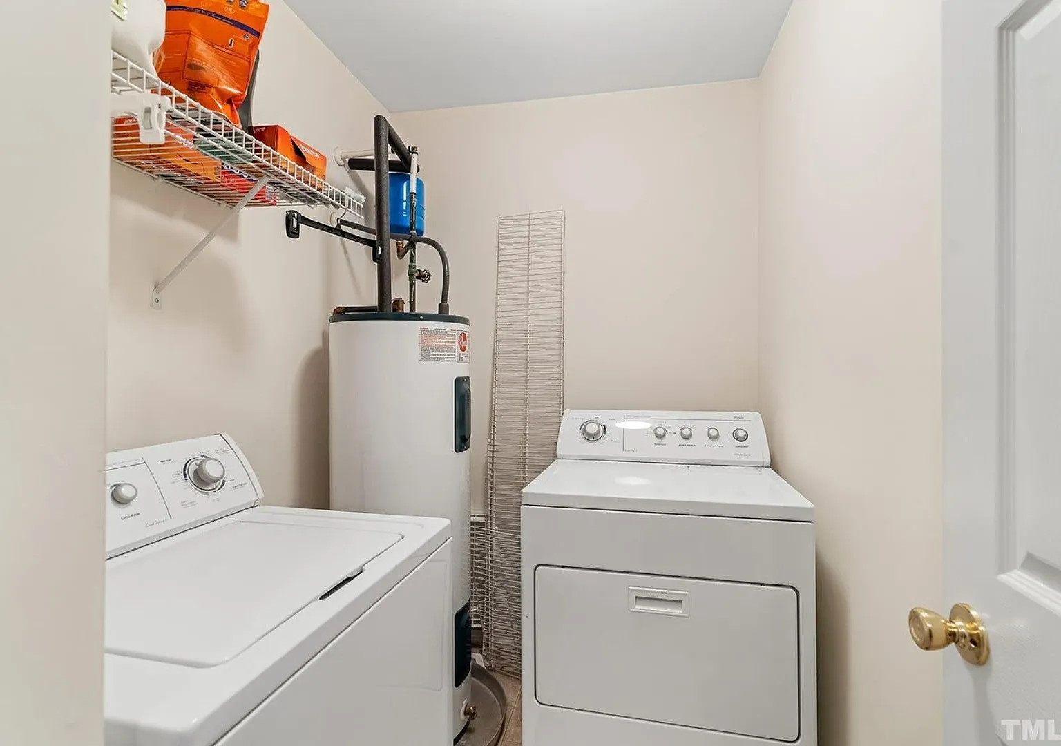 Room in 3 Bedroom Home at Ivory Run Way — Photo 3