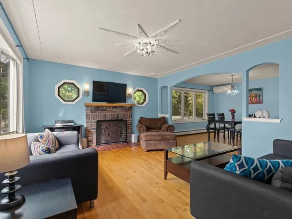 58 Beech St, Dedham, MA 02026