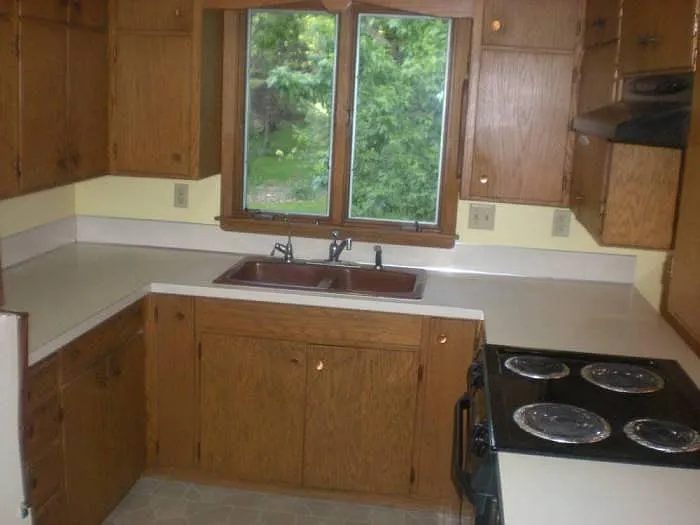 4 bed, 2046 sqft, $2,300 — Photo 4