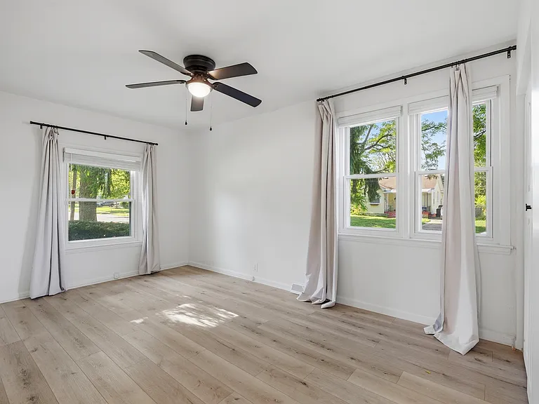 3175 McDowell St — Photo 21