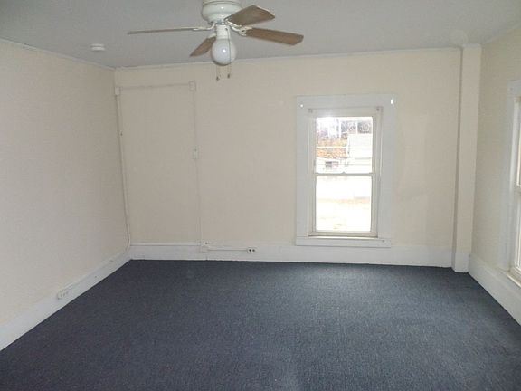 5th image of 119-121 Bracewell Ave #6