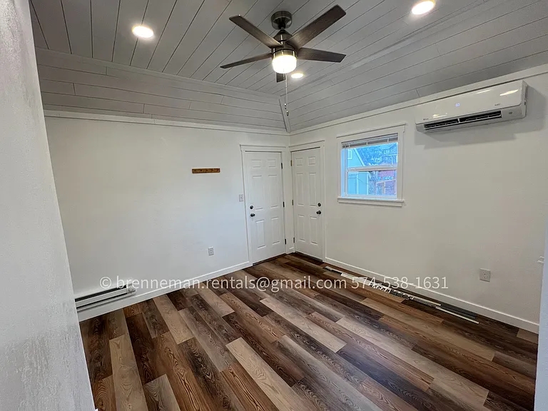 212 S Meridian Rd — Photo 7