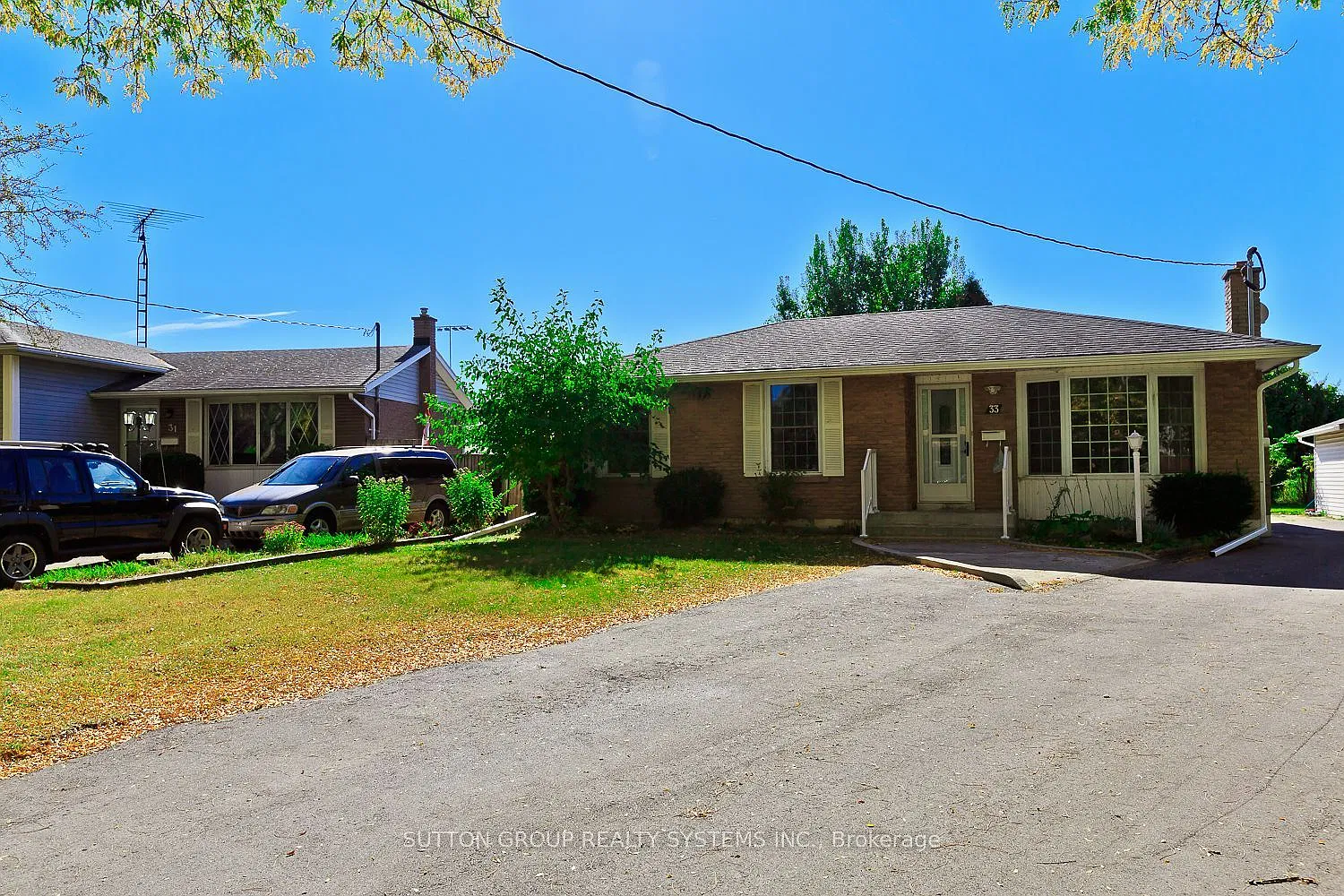 3 bed, $2,200 — Photo 1