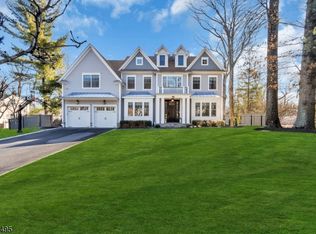 35 Rose Ter, Chatham, NJ 07928