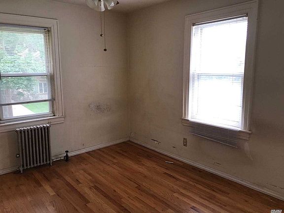 5th image of 14628 32nd Ave