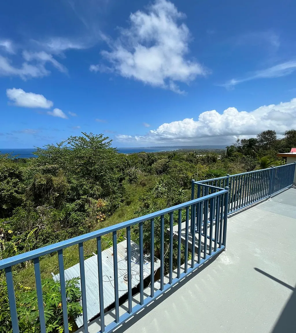 3 bed, 1.0 bath, 1200 sqft, $1,500 — Photo 2