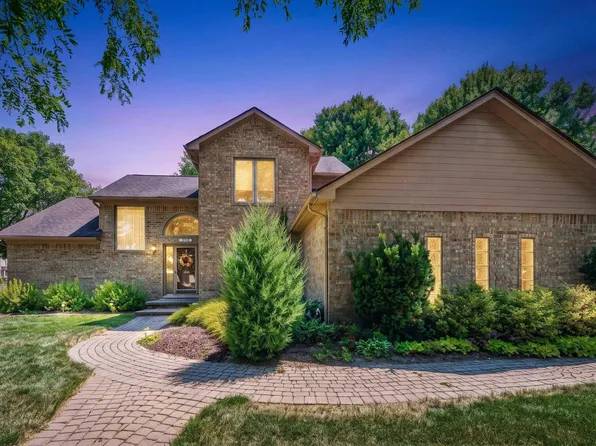 4418 Bayleaf Dr, Sterling Heights, MI 48314