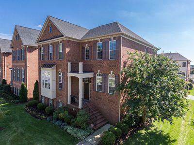164 Crown Farm Dr, Gaithersburg, MD, 20878