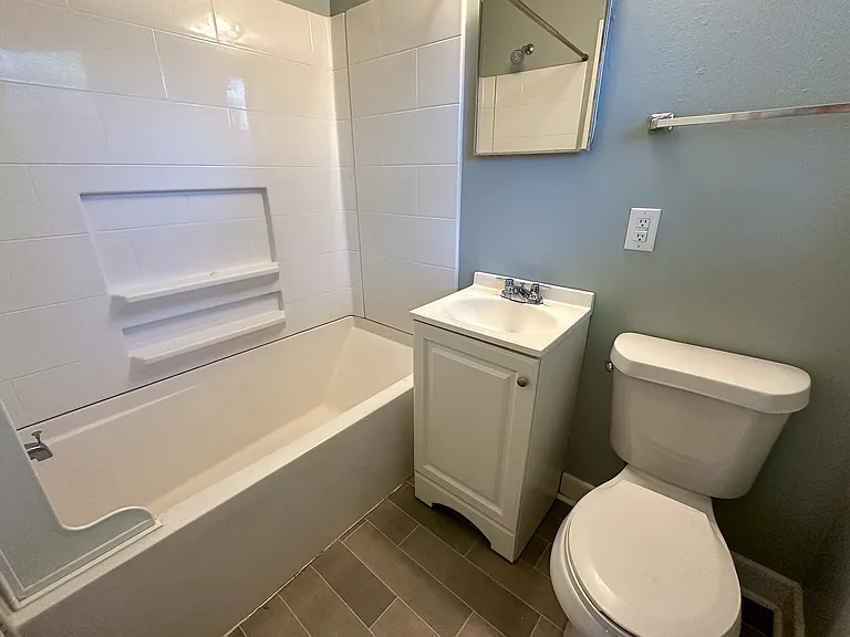 1401 Downs Ave #C — Photo 7