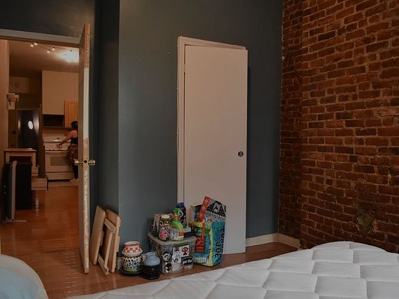 4th image of 61 Stuyvesant Ave #1R