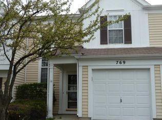 769 Spyglass Hill Ct, Elgin, IL 60123