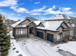 4107 Westcliff Heath SW, Edmonton, AB T6W 0X9