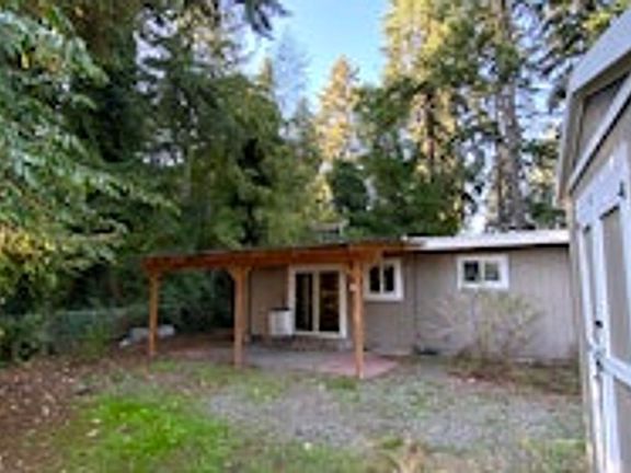 4th image of 9914 112th St SW