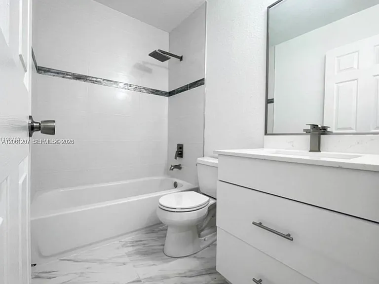 2430 SE 14th Ave #276 — Photo 16