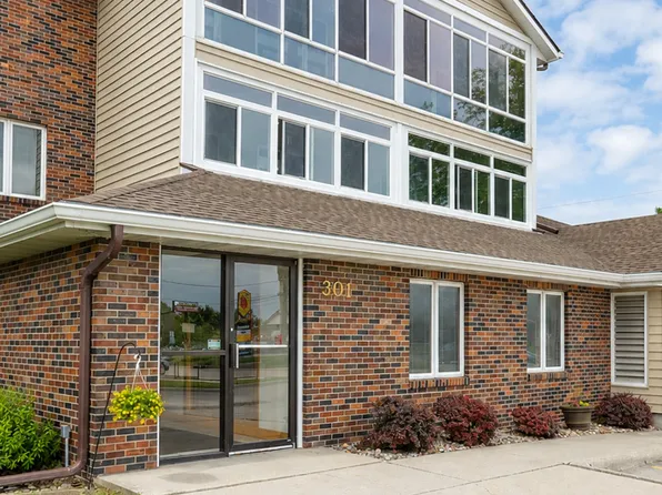 301 SE Delaware Ave Unit 302, Ankeny, IA 50021