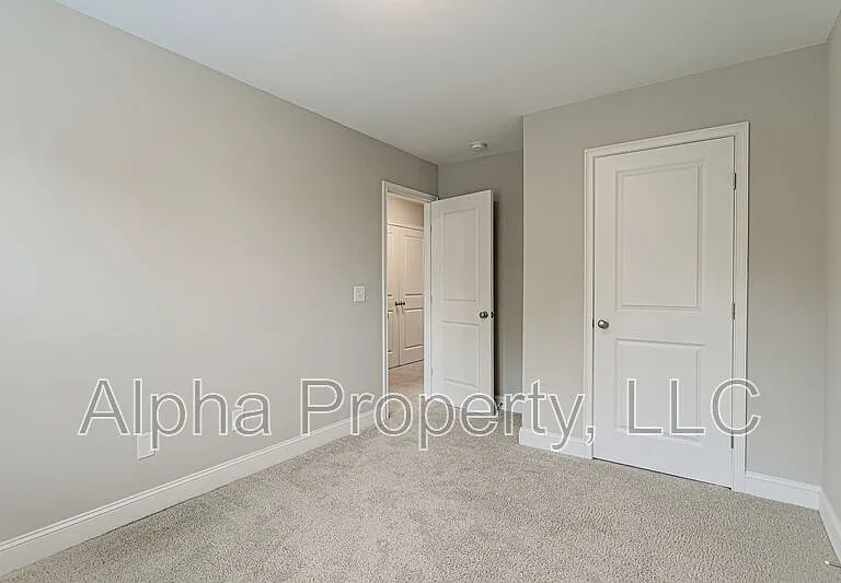 830 Chartwell Dr — Photo 18