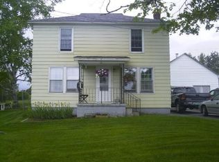 272 Peacham Rd, Danville, VT 05828