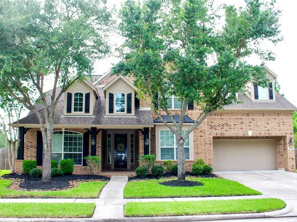 15610 Summer Heath Ct, Houston, TX 77044