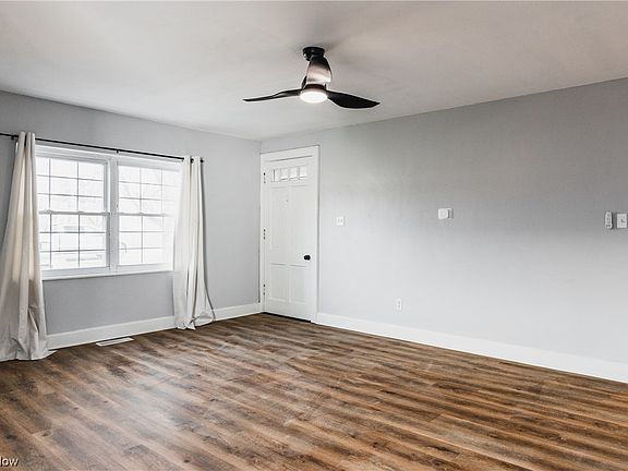 3rd image of 2606 23rd St