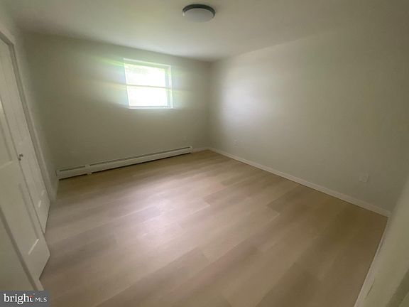 5th image of 131 Smith St APT A3