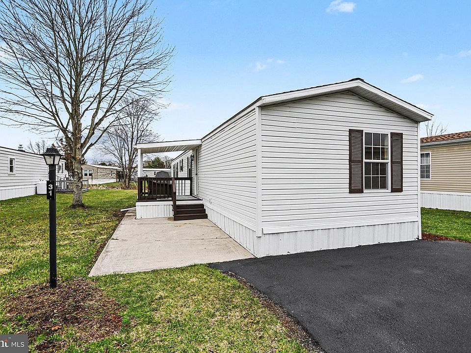 1st image of 31 Davis Ave