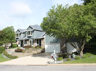 2801 Bergamot Pl, Onalaska, WI 54650