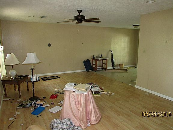 5th image of 3720 Dickinson Ave