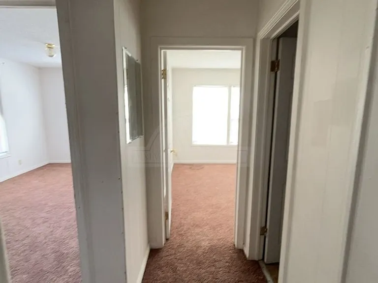 805 N 2nd St — Photo 8