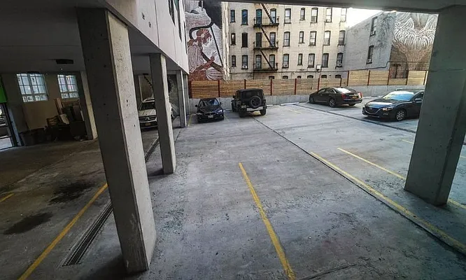 Rented by Manhattan Management LLC | media 43