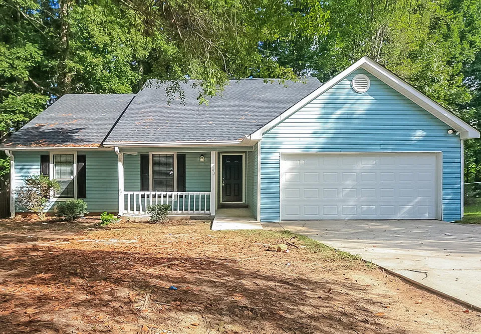 93 Cardinal Ln