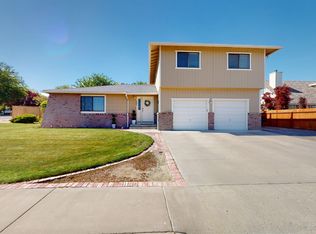 5090 Snowy Mountain Dr, Winnemucca, NV 89445