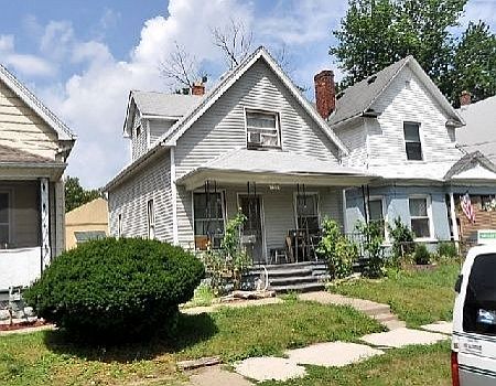 2nd image of 750 Clark St