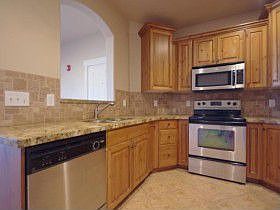 2nd image of 2188 N Hillcrest Dr
