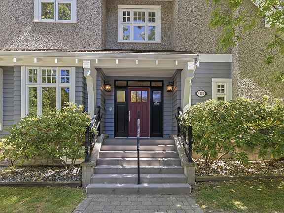 3rd image of 4188 Balaclava St